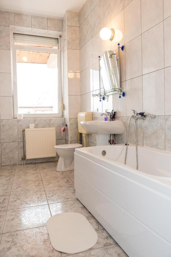 Bao Apartament & Rooms Oradea Εξωτερικό φωτογραφία